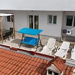 Apartments Peronja Jelsa Seafront