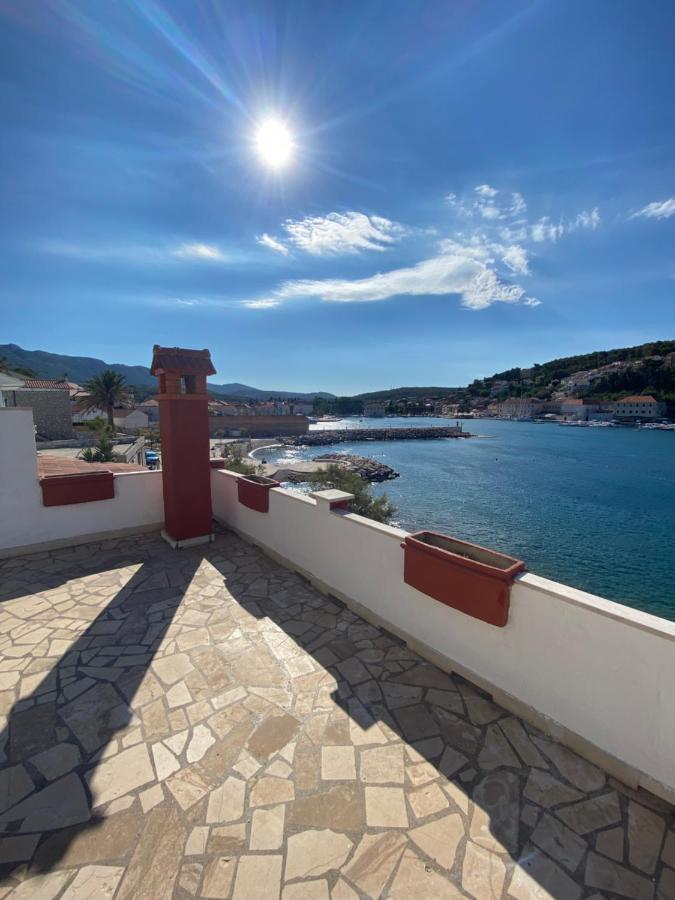 Apartment Peronja Seafront Jelsa (Hvar)