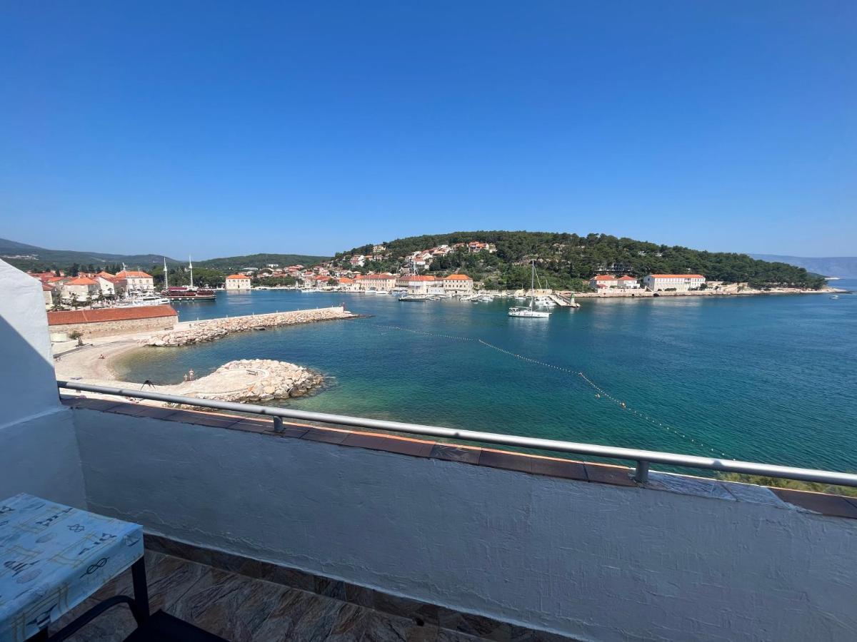 Peronja Seafront Apartment *
