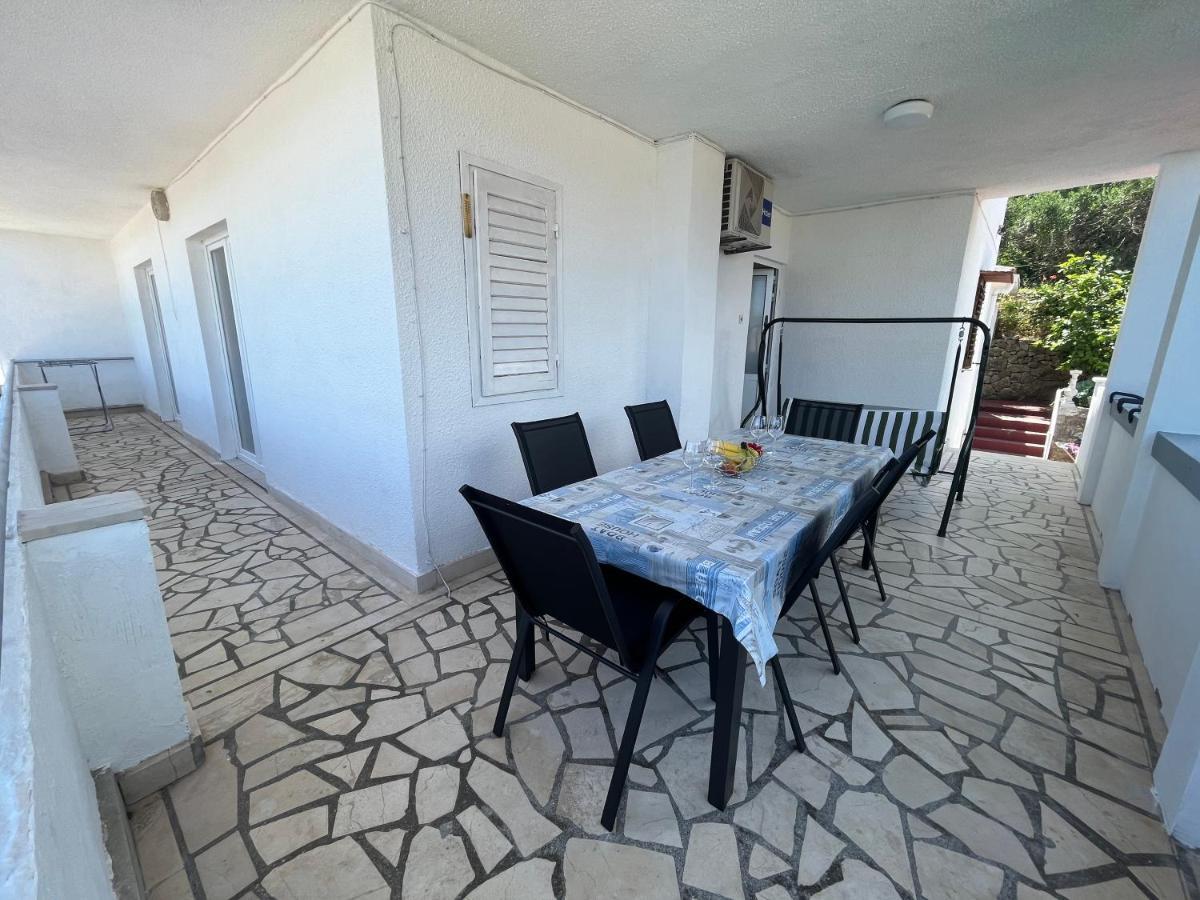 Peronja Seafront Apartamento *